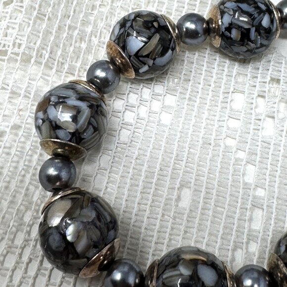 Vintage Chunky Beaded Necklace Grey & Black Marbled Pattern With Toggle Clasp - Picture 1 of 7